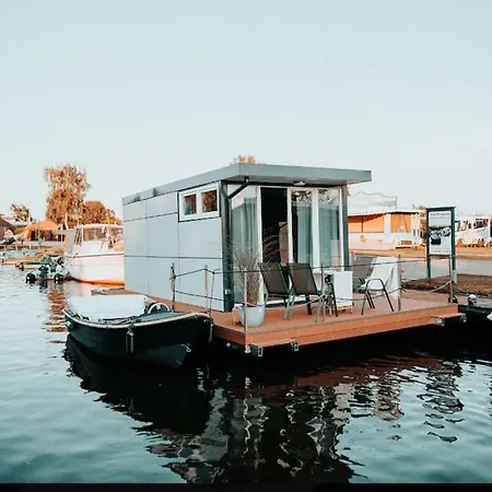 Hausboot Urlaub In Ostfriesland Auf Der Waterhome 1 Grossefehn Exterior photo