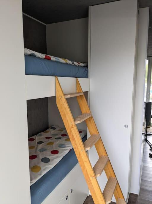 Hotel na wodzie Hausboot Urlaub In Ostfriesland Auf Der Waterhome 1 *